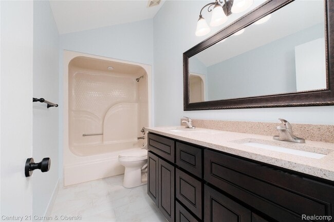 Building Photo - 1083 N Livernois Rd