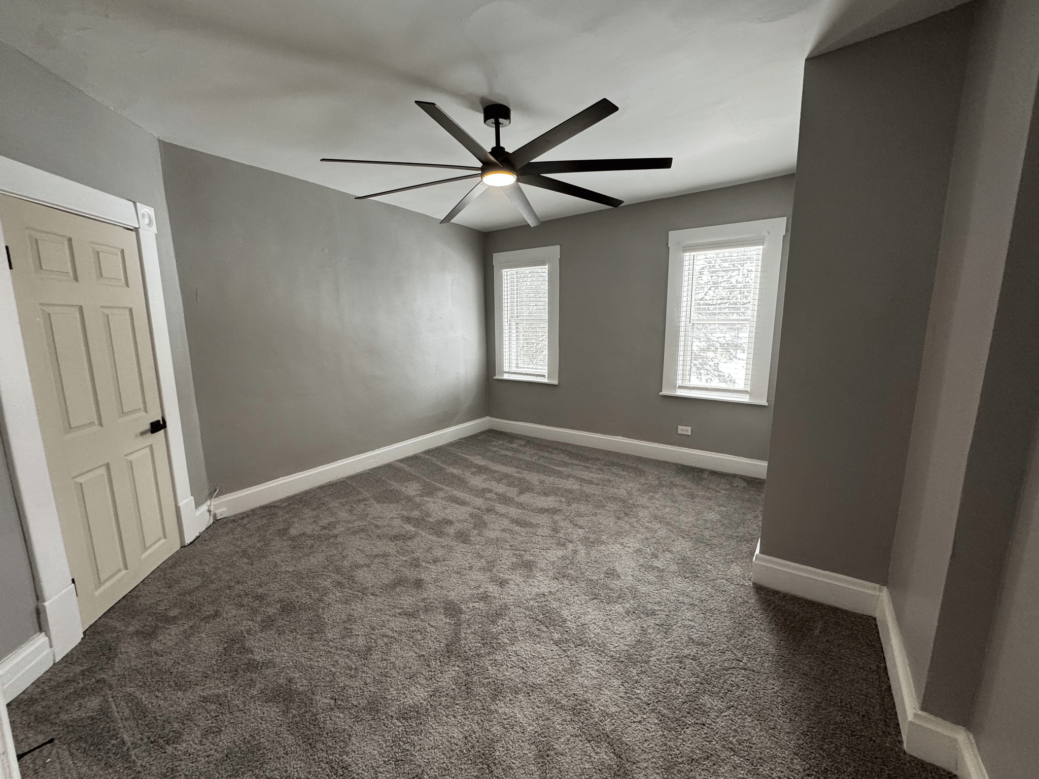 Building Photo - 328 Wyandotte Ave