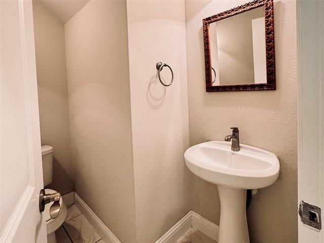 Building Photo - 4675 Rhett Ln