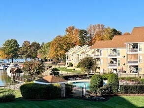 Building Photo - Waterfront Condo Fully Renovated for Lease on Lake Norman at Davidson Landing