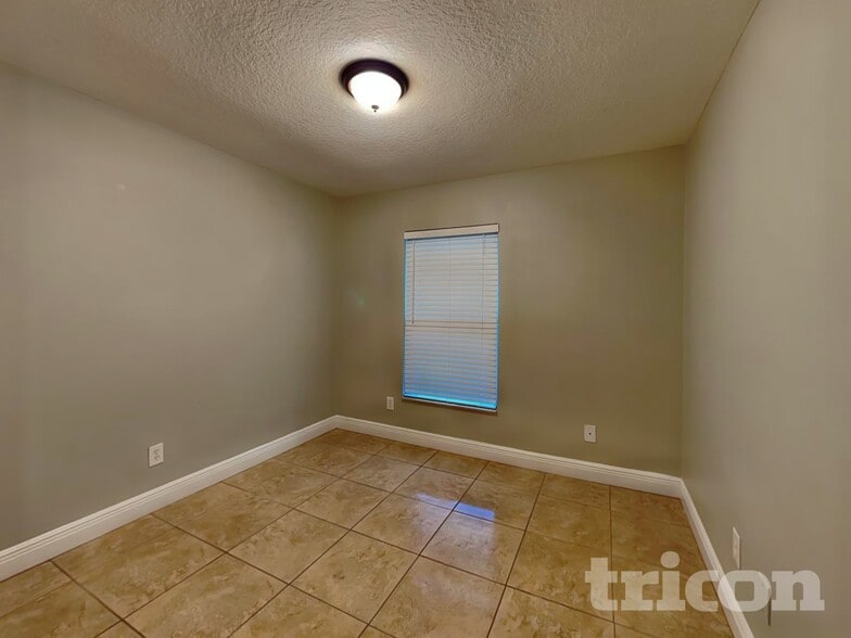 Building Photo - 6517 Seafairer Dr