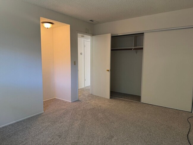 Building Photo - 6172 Peoria Dr