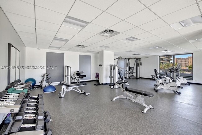Building Photo - 3015 N Ocean Blvd