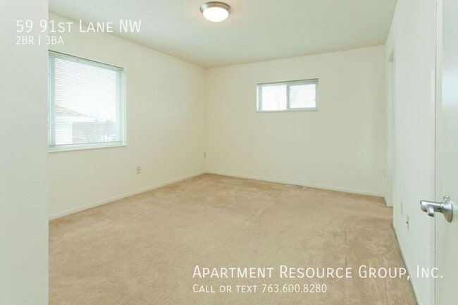 Building Photo - 59 91st Ln