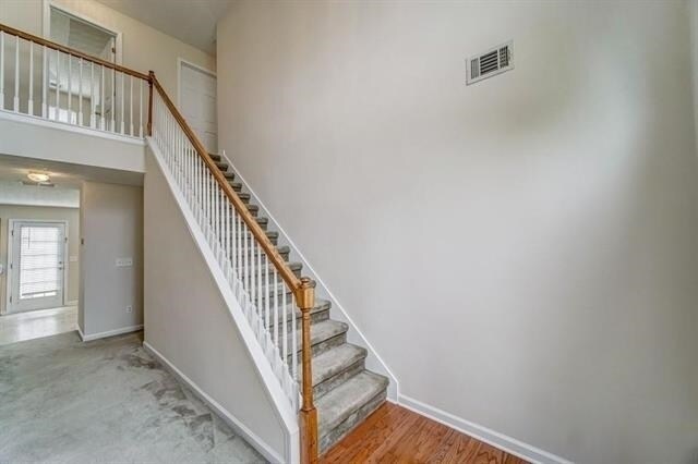 Building Photo - 454 Sawtooth Ln