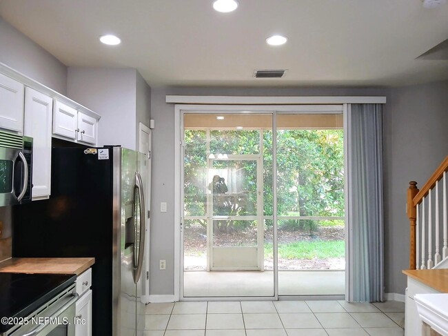 Building Photo - 8091 Summer Bay Ct