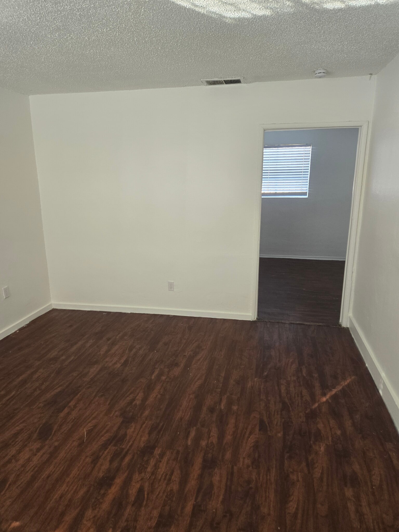 Building Photo - 708 Jackson Ave