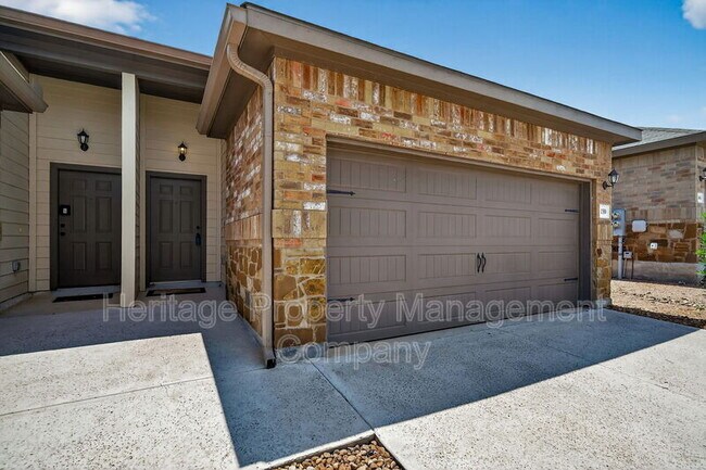 Building Photo - 139 Joanne Cv