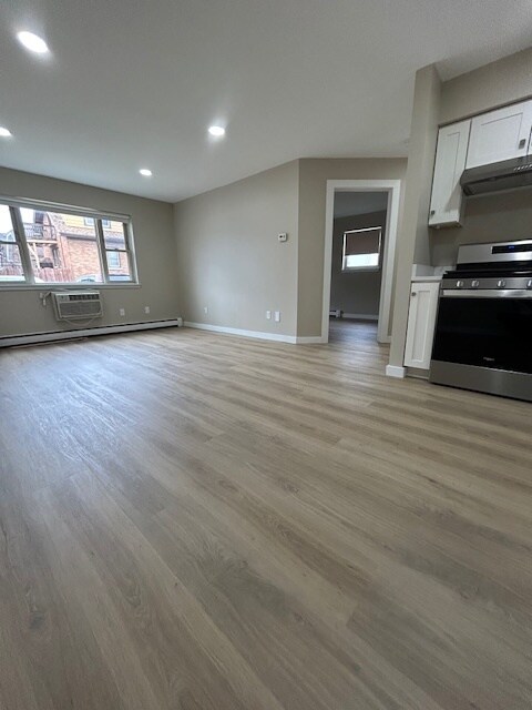 Building Photo - 5821 W Lincoln Ave