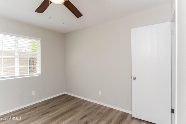 Building Photo - 555 N Elm
