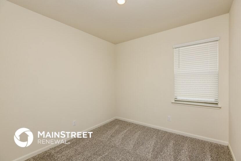 Building Photo - 174 Switchback Hl Rd