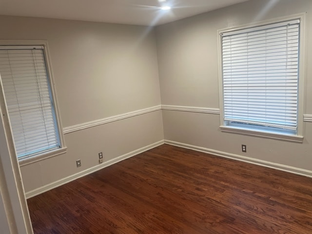 Building Photo - 10020 Losa Dr