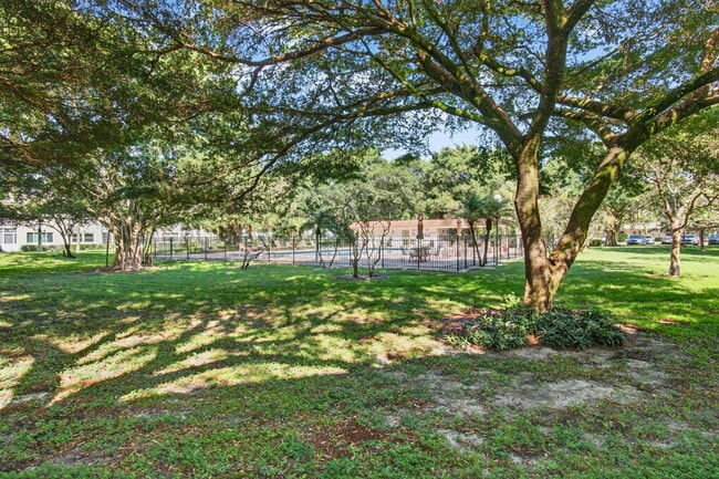 Building Photo - 1501 Cayman Way