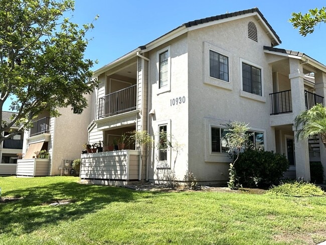 Primary Photo - Mira Mesa Gem! Spacious 2BR Condo w/A/C, I...