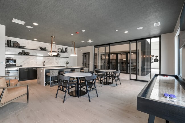 Building Photo - 5424 Old Orchard Rd