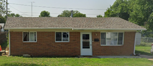 Primary Photo - 3 Bedroom, 1 Bathroom House