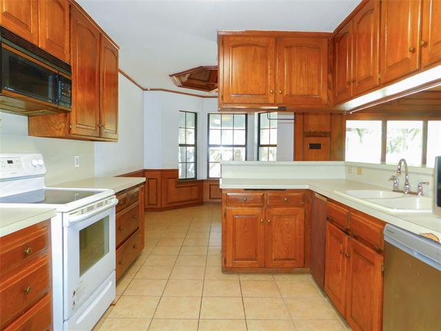 Building Photo - 110 Carolyn Ln