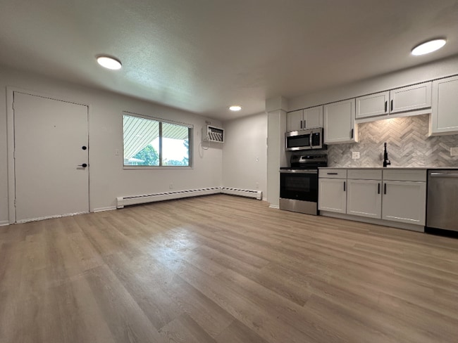 Building Photo - 1612 Garfield Ave