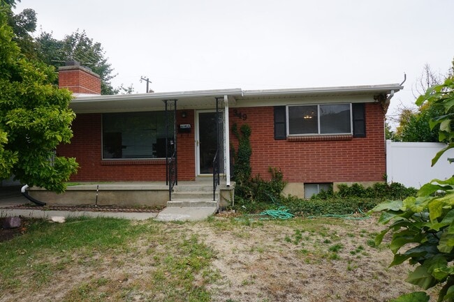 Primary Photo - Bountiful 3 Bedroom 2 Bath Home