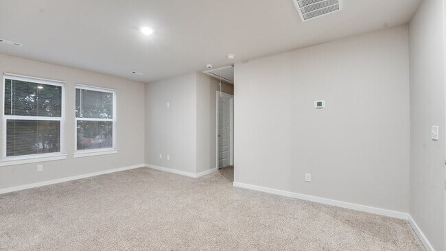 Building Photo - 913 Sonoma St