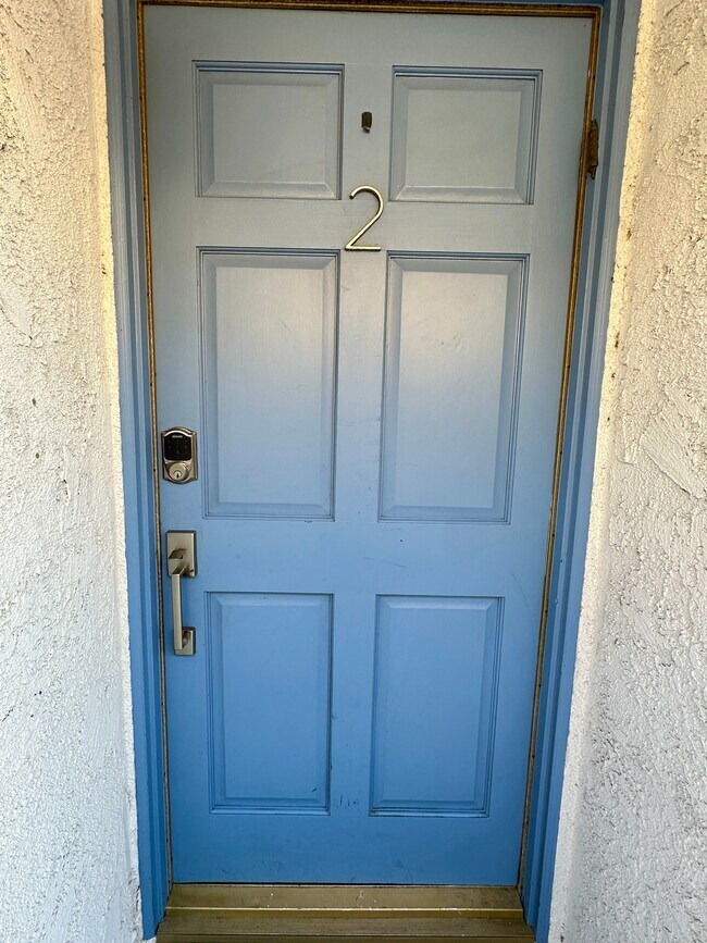 Building Photo - 1815 Armour Ln