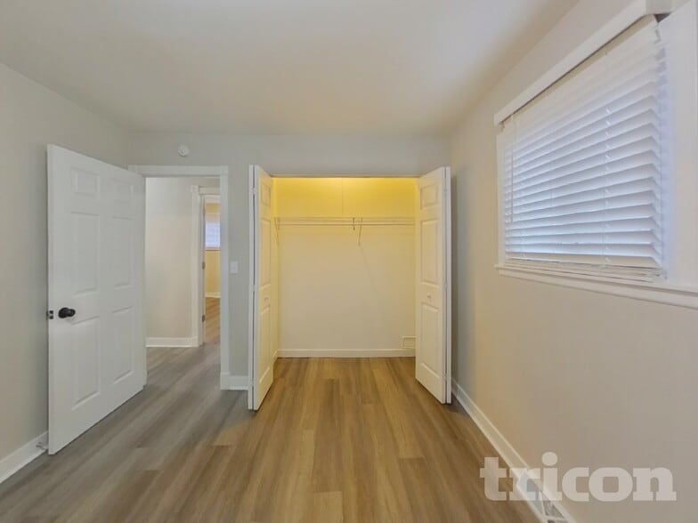 Building Photo - 15202 Highland Ave