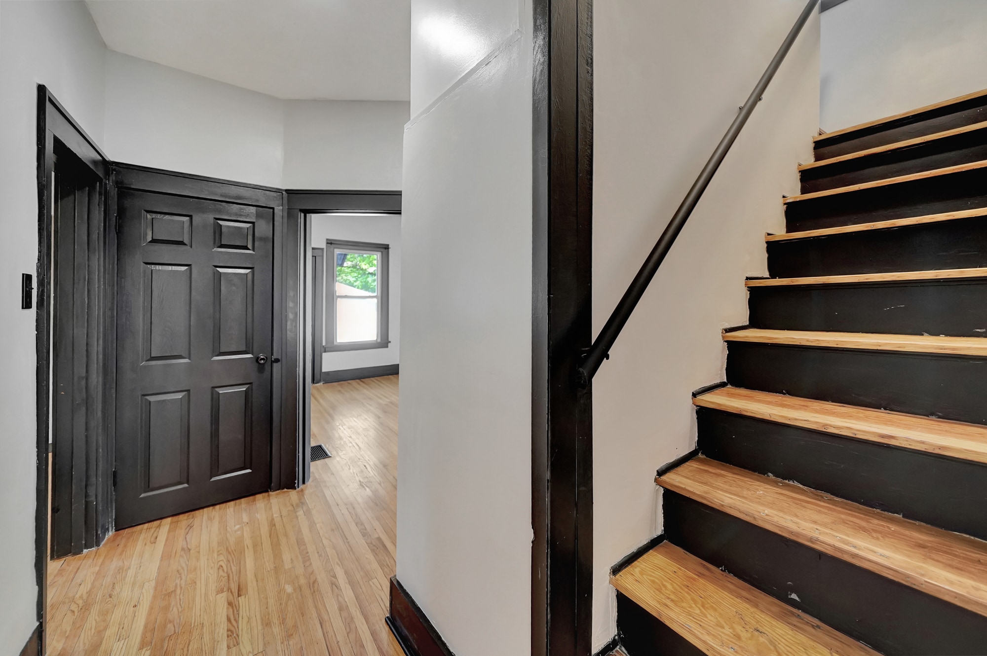 Building Photo - 2429 S 13th St