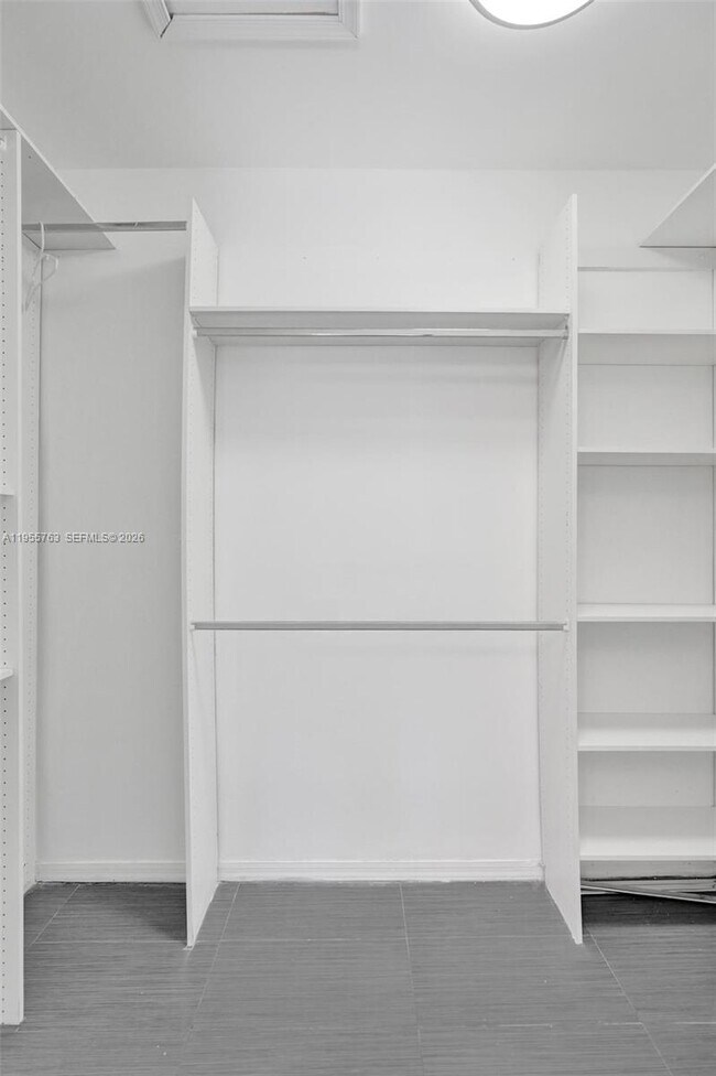 Building Photo - 1251 Hayes St