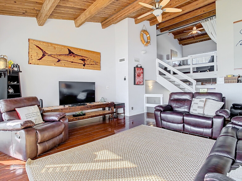 Living Room - 2951 S Highway A1A