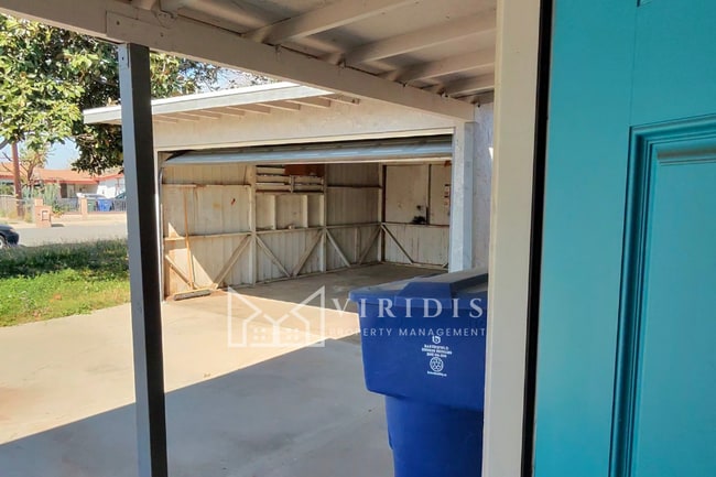 Building Photo - 2312 Castro Ln