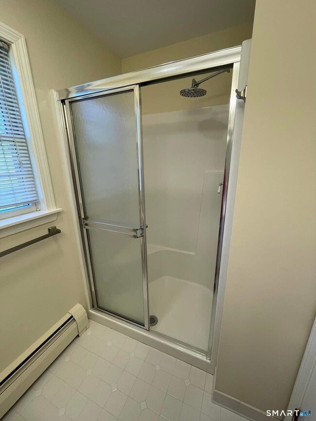 Building Photo - 12 Taunton Lake Dr