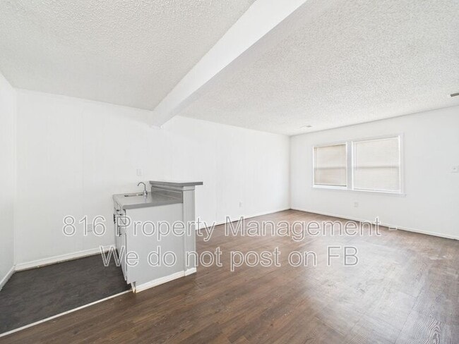 Building Photo - 10514 E 41st Terrace