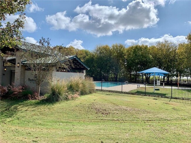 Building Photo - 1302 Amy Dr