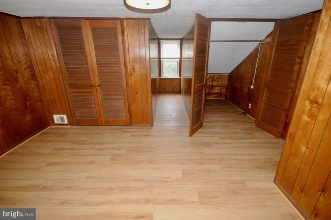 Building Photo - 149 2nd Ave