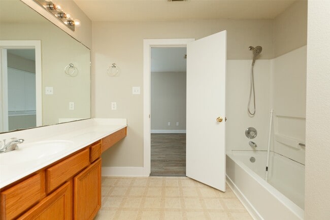 Building Photo - 19842 Hidden Shadow Ln