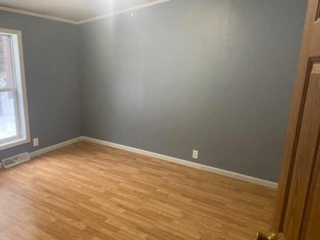 Building Photo - 669 Murner Rd