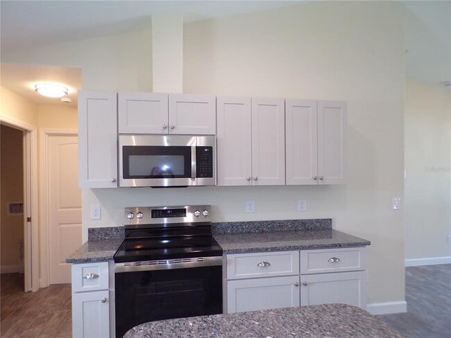 Building Photo - 3112 Pinetree St