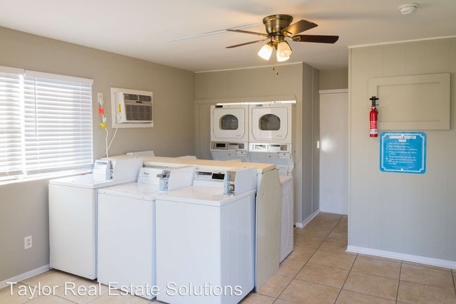 Building Photo - 1 br, 1 bath Apartment - 311 Nisbet Street