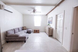 Building Photo - Tour this Private Marana Casita Today! Uni...