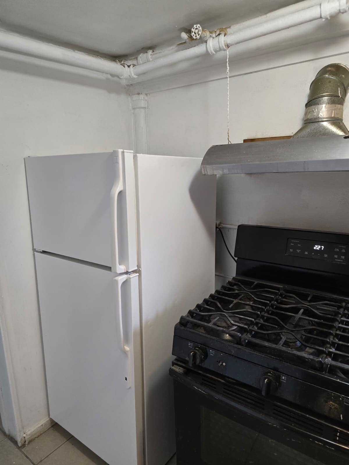 Building Photo - 4915 Ventnor Ave