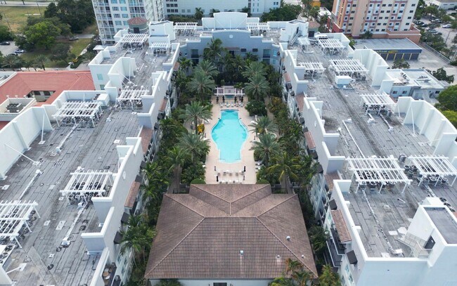 Building Photo - 600 S Dixie Hwy