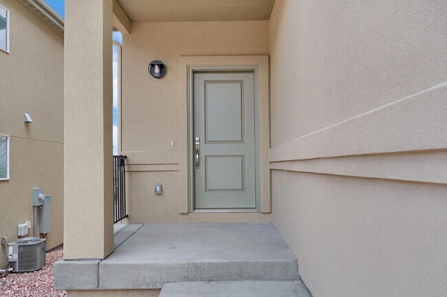 Building Photo - 3798 Venice Grove