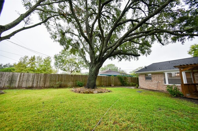 Building Photo - 217 Rachael Ln