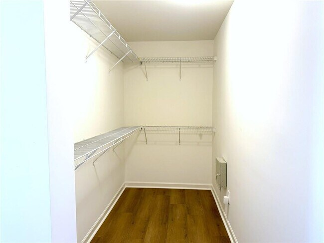 Building Photo - 3240 Bentbill Crossing