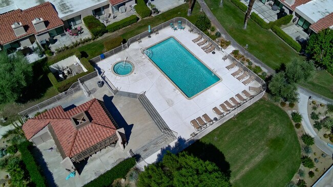 Building Photo - 72770 Fleetwood Cir