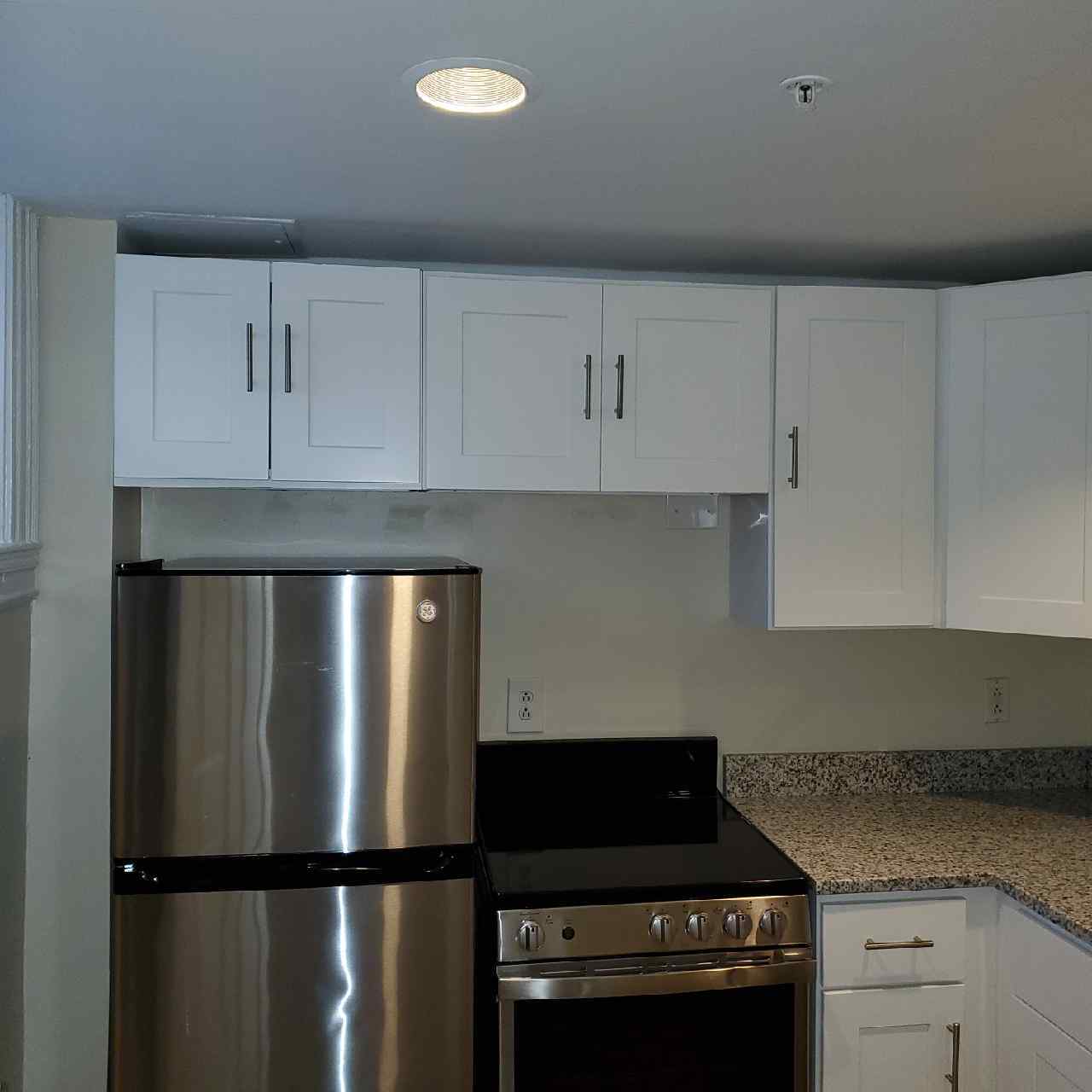 Building Photo - 1470 Beacon St