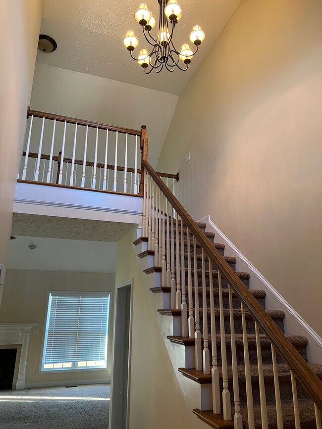 Building Photo - Jack Britt School District! 5br, 2.5 ba
