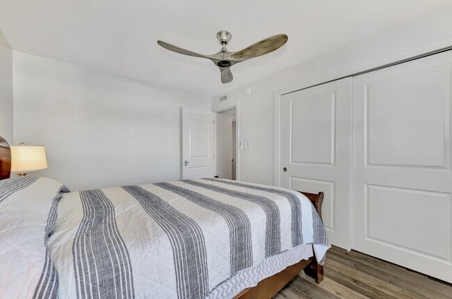 Building Photo - LUXURY LONGBOAT LIVING AT IT’S FINEST! AVA...