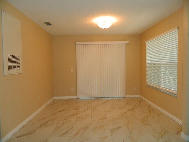 Building Photo - Coming Soon-Altamonte Springs 3-2 Condo Available Aug 14th