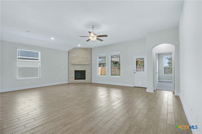 Building Photo - 2244 Meadow Way St